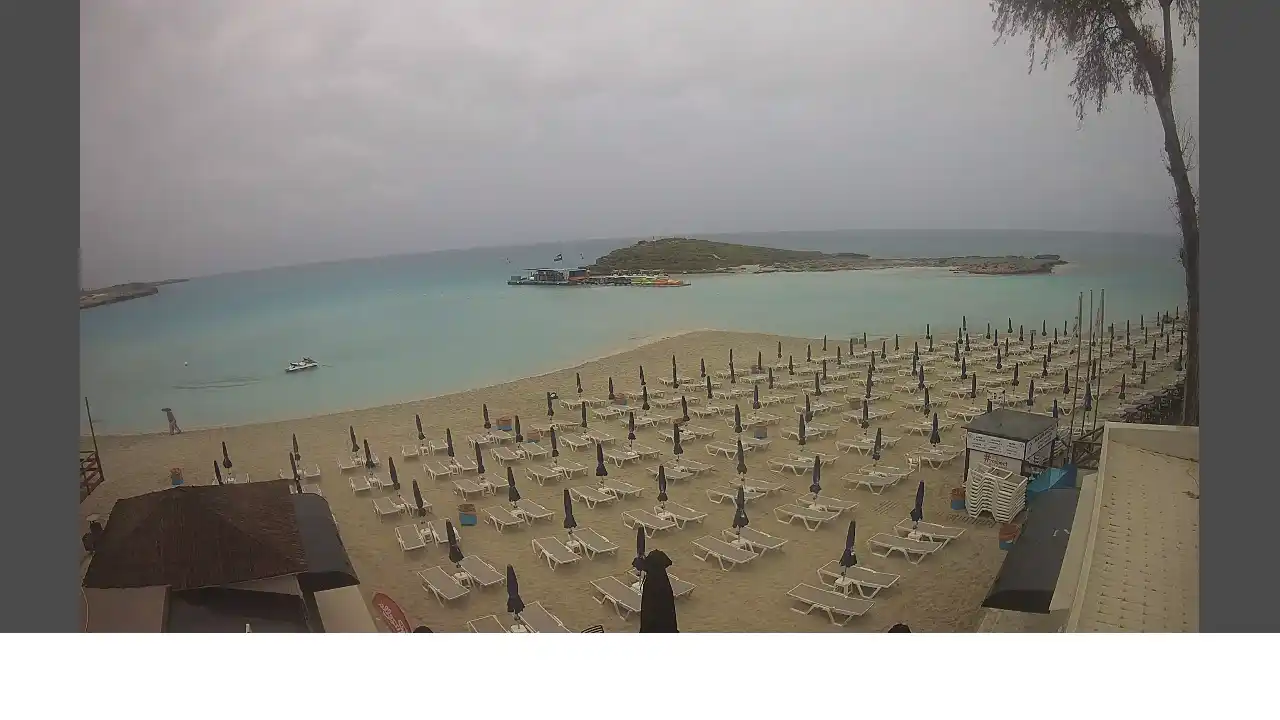 Webcam snapshot from :city — May 3, 2026 10:00