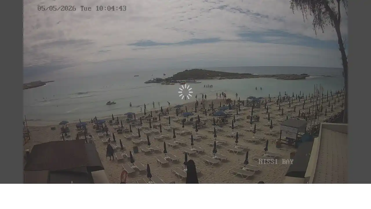 Webcam snapshot from :city — May 5, 2026 09:00