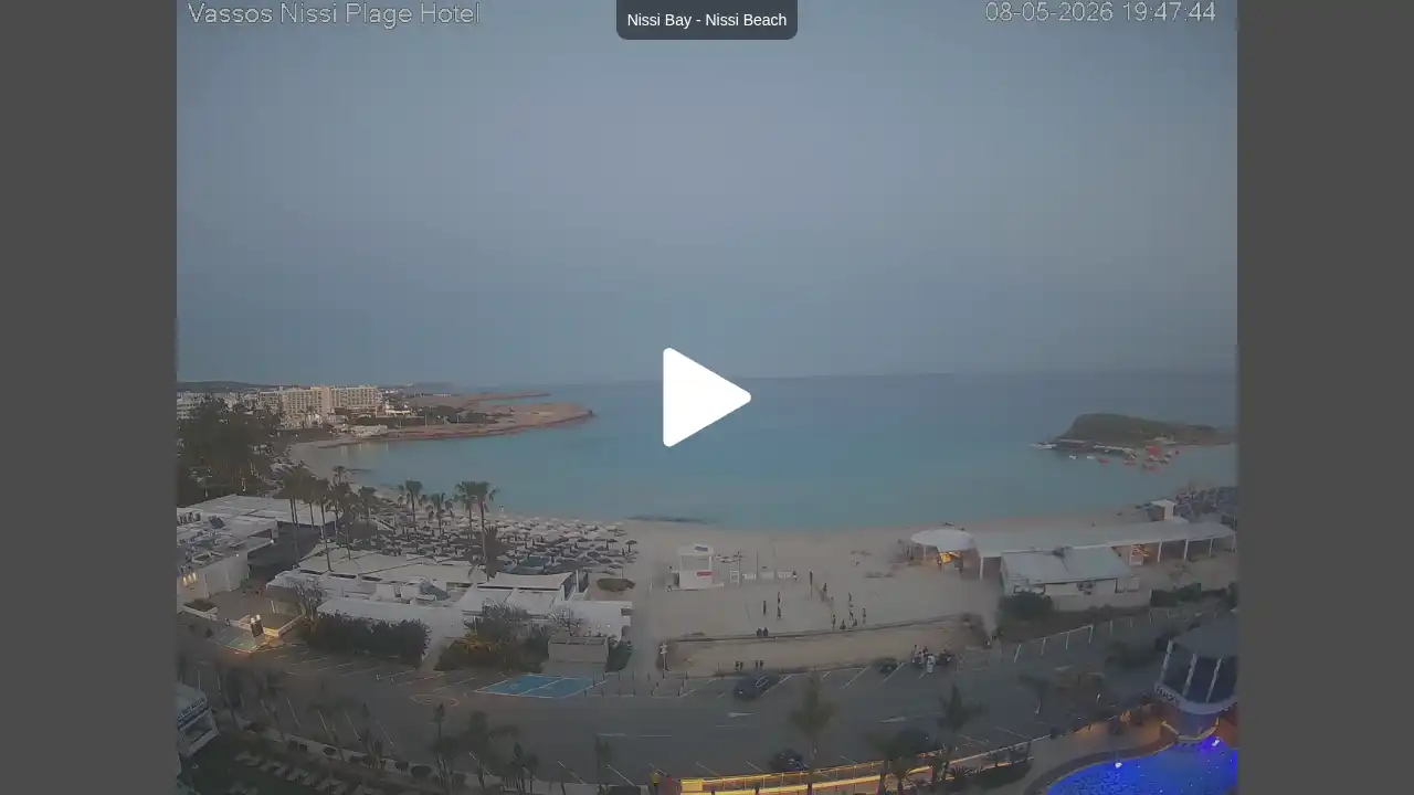 Webcam snapshot from :city — May 8, 2026 17:00