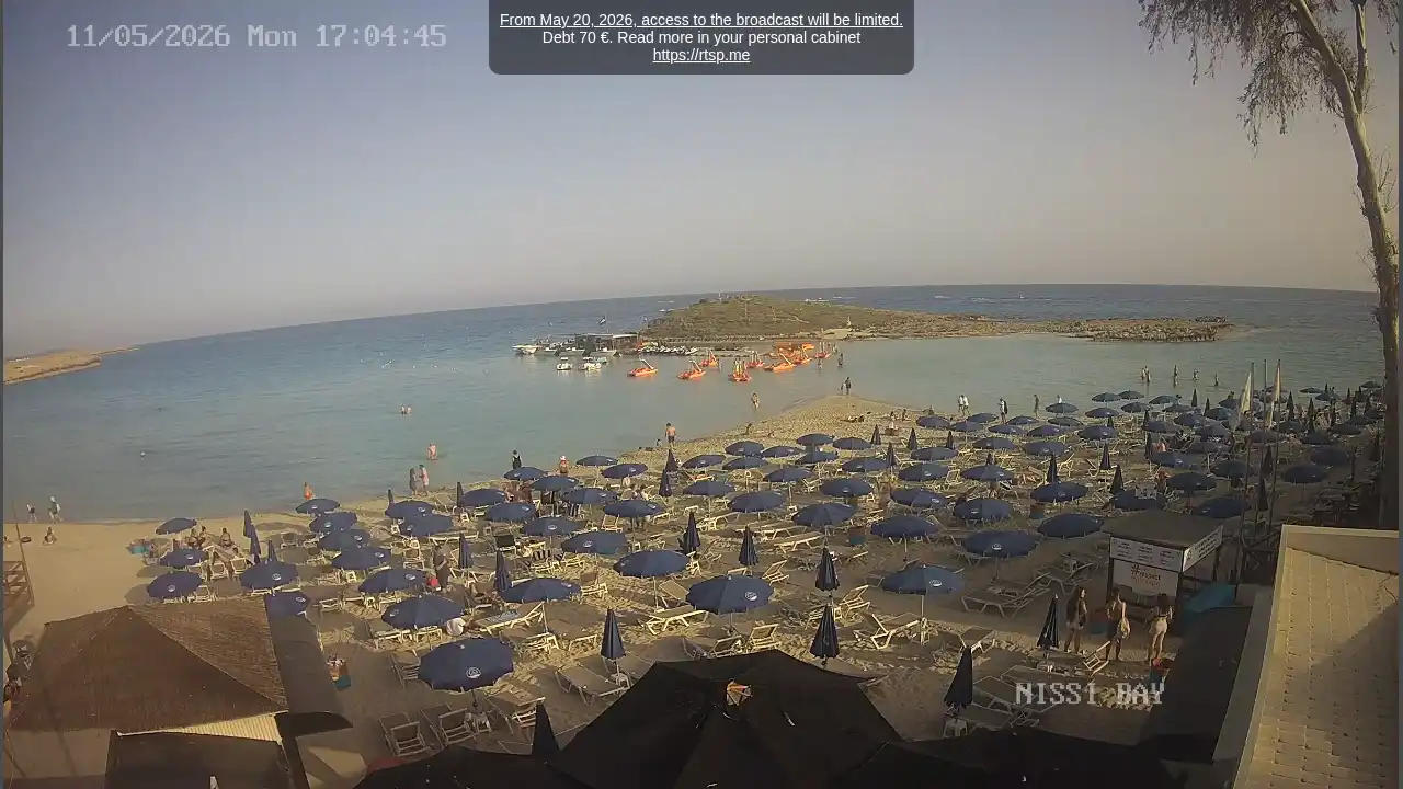 Webcam snapshot from :city — May 11, 2026 15:00