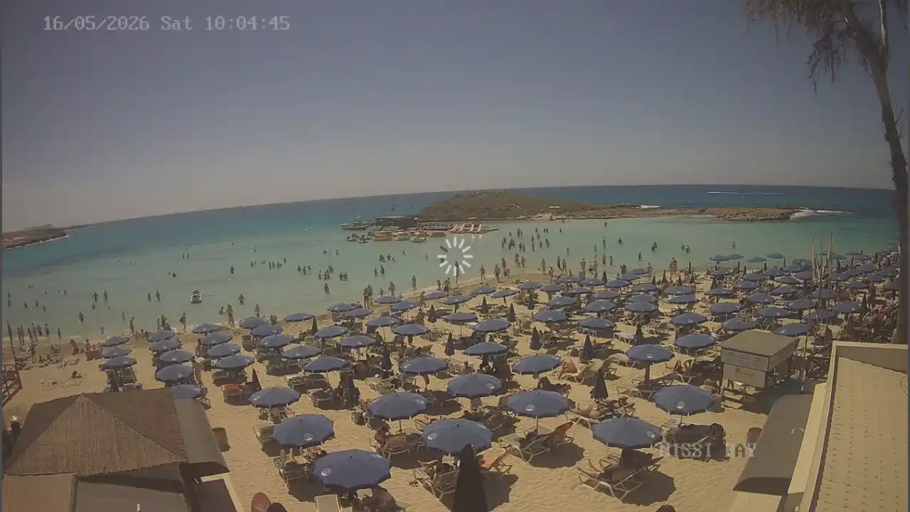 Webcam snapshot from :city — May 16, 2026 09:00