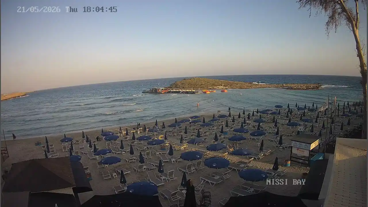 Webcam snapshot from :city — May 21, 2026 16:00
