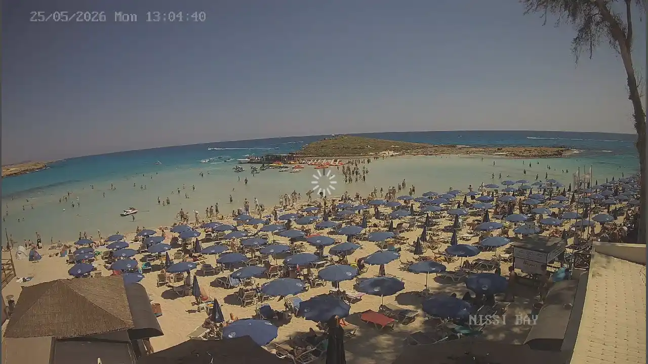 Webcam snapshot from :city — May 25, 2026 11:00