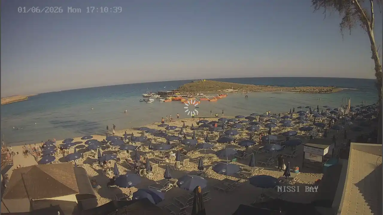 Webcam snapshot from :city — June 1, 2026 16:00
