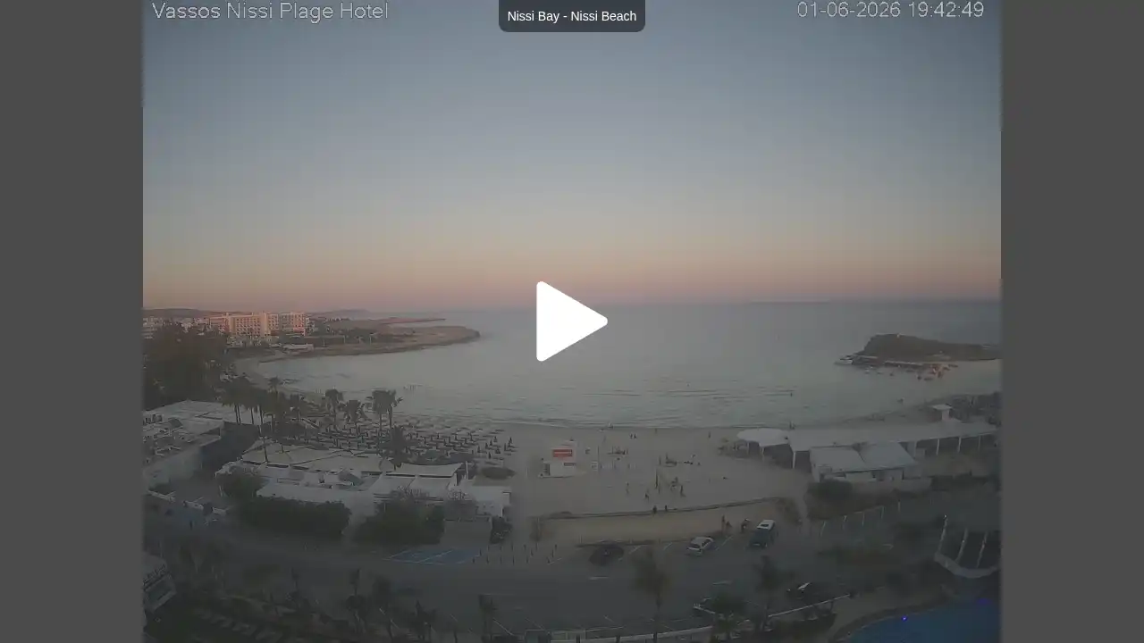 Webcam snapshot from :city — June 1, 2026 17:00