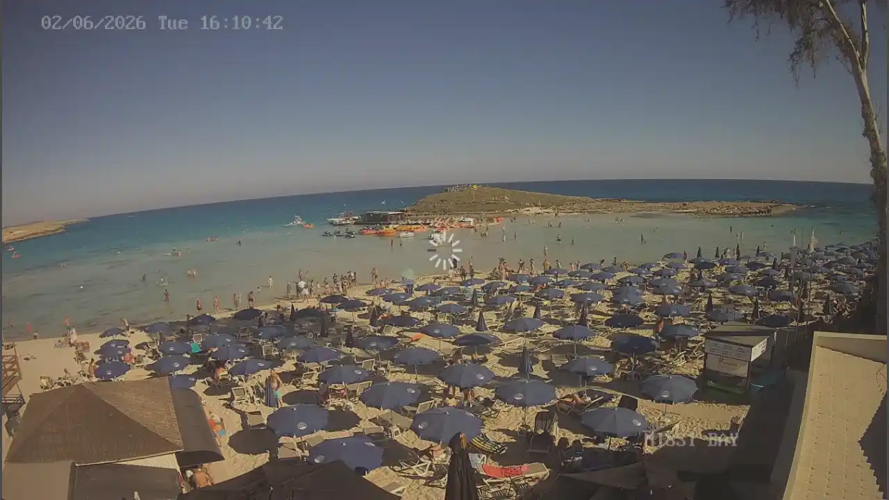 Webcam snapshot from :city — June 2, 2026 15:00