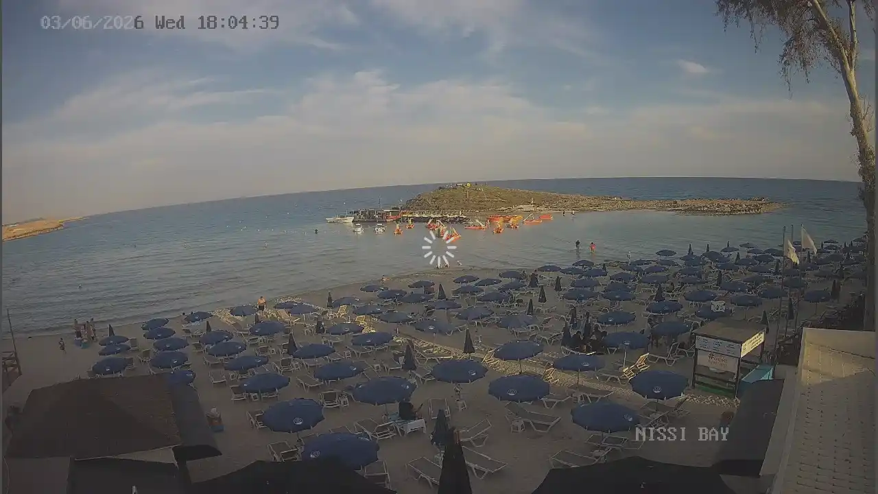 Webcam snapshot from :city — June 3, 2026 16:00