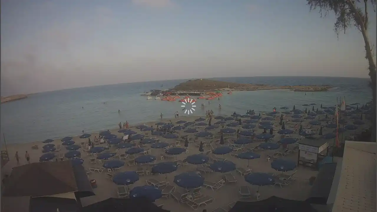 Webcam snapshot from :city — June 7, 2026 17:00