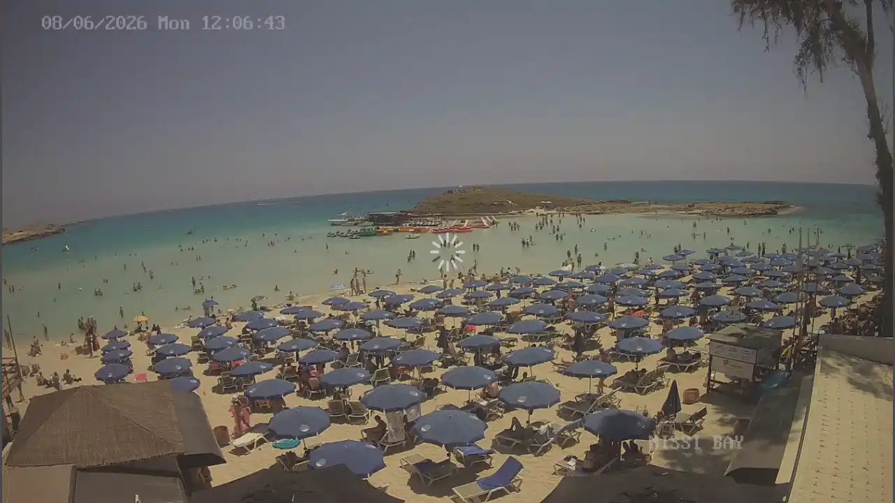 Webcam snapshot from :city — June 8, 2026 11:00