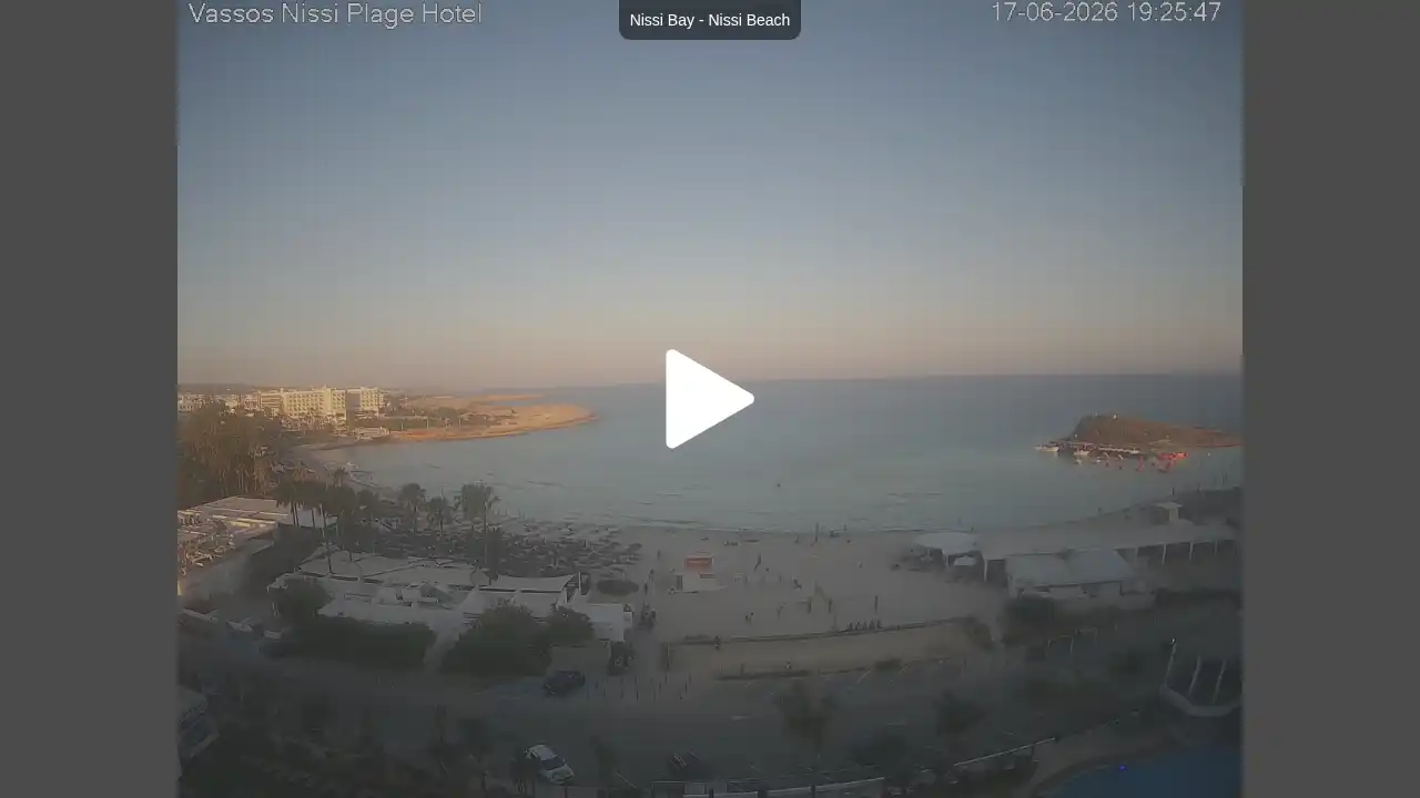 Webcam snapshot from :city — June 17, 2026 17:00