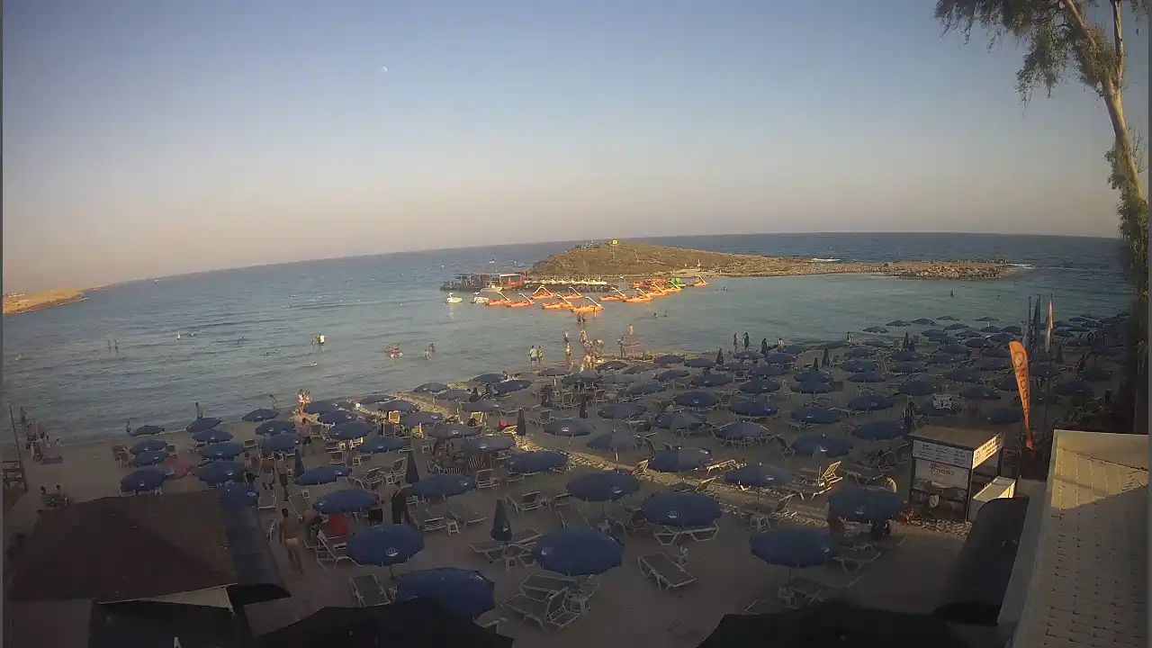 Webcam snapshot from :city — June 26, 2026 16:00