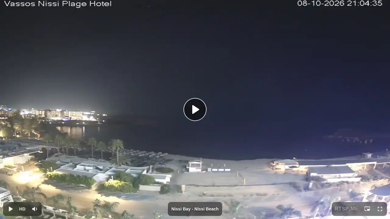 Webcam snapshot from :city — October 8, 2026 18:00
