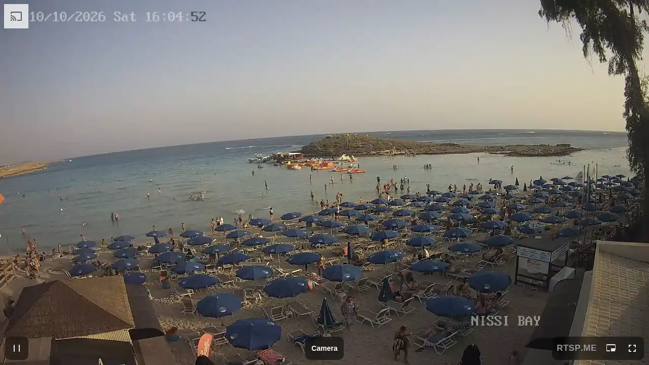 Webcam snapshot from :city — October 10, 2026 14:00