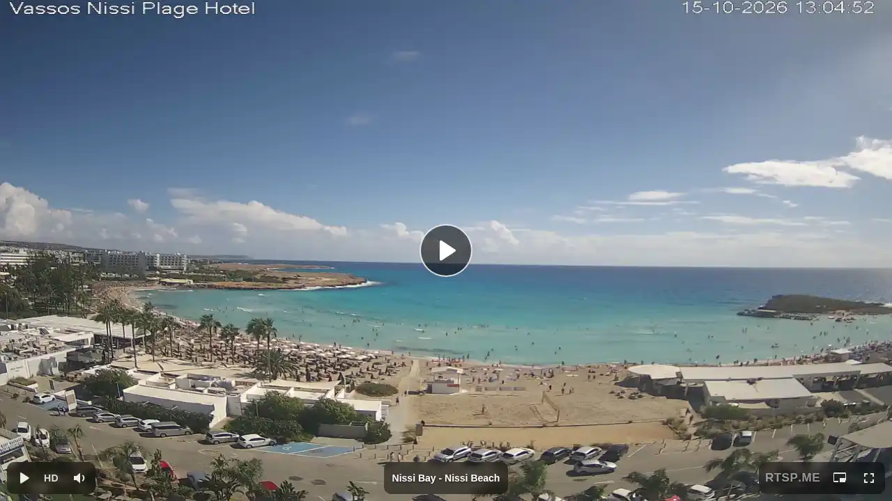 Webcam snapshot from :city — October 15, 2026 10:00