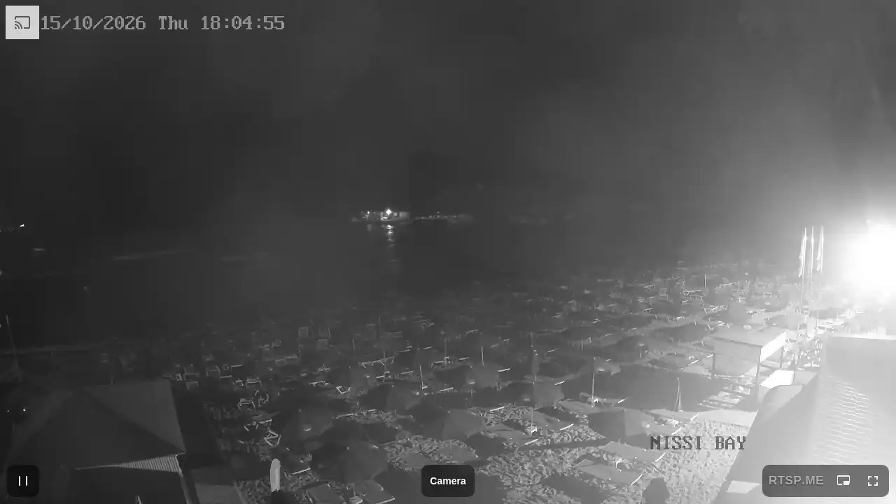 Webcam snapshot from :city — October 15, 2026 16:00