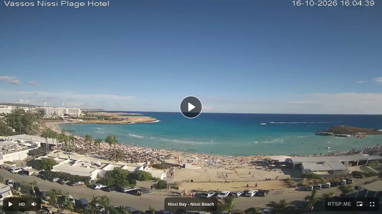 Webcam snapshot from :city — October 16, 2026 13:00