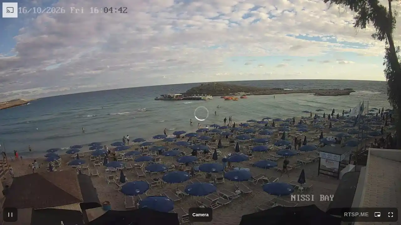 Webcam snapshot from :city — October 16, 2026 14:00