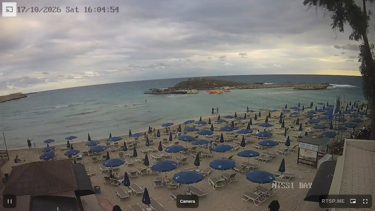 Webcam snapshot from :city — October 17, 2026 14:00