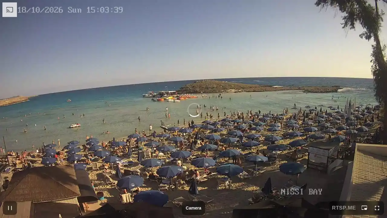 Webcam snapshot from :city — October 18, 2026 13:00