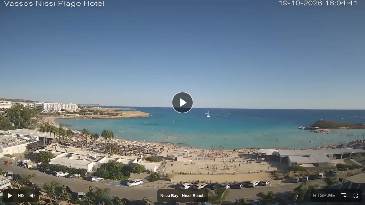 Webcam snapshot from :city — October 19, 2026 13:00
