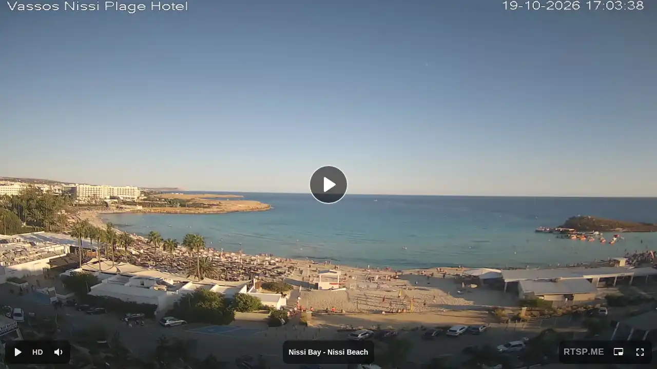 Webcam snapshot from :city — October 19, 2026 14:00