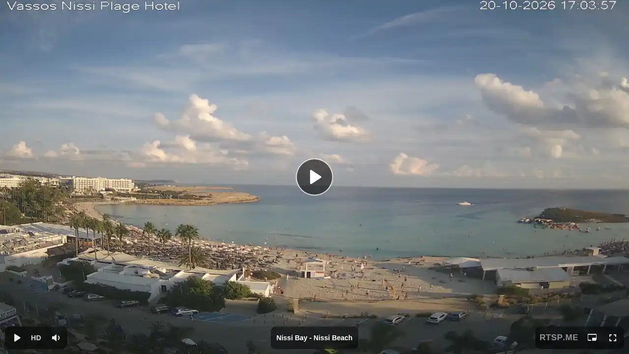 Webcam snapshot from :city — October 20, 2026 14:00