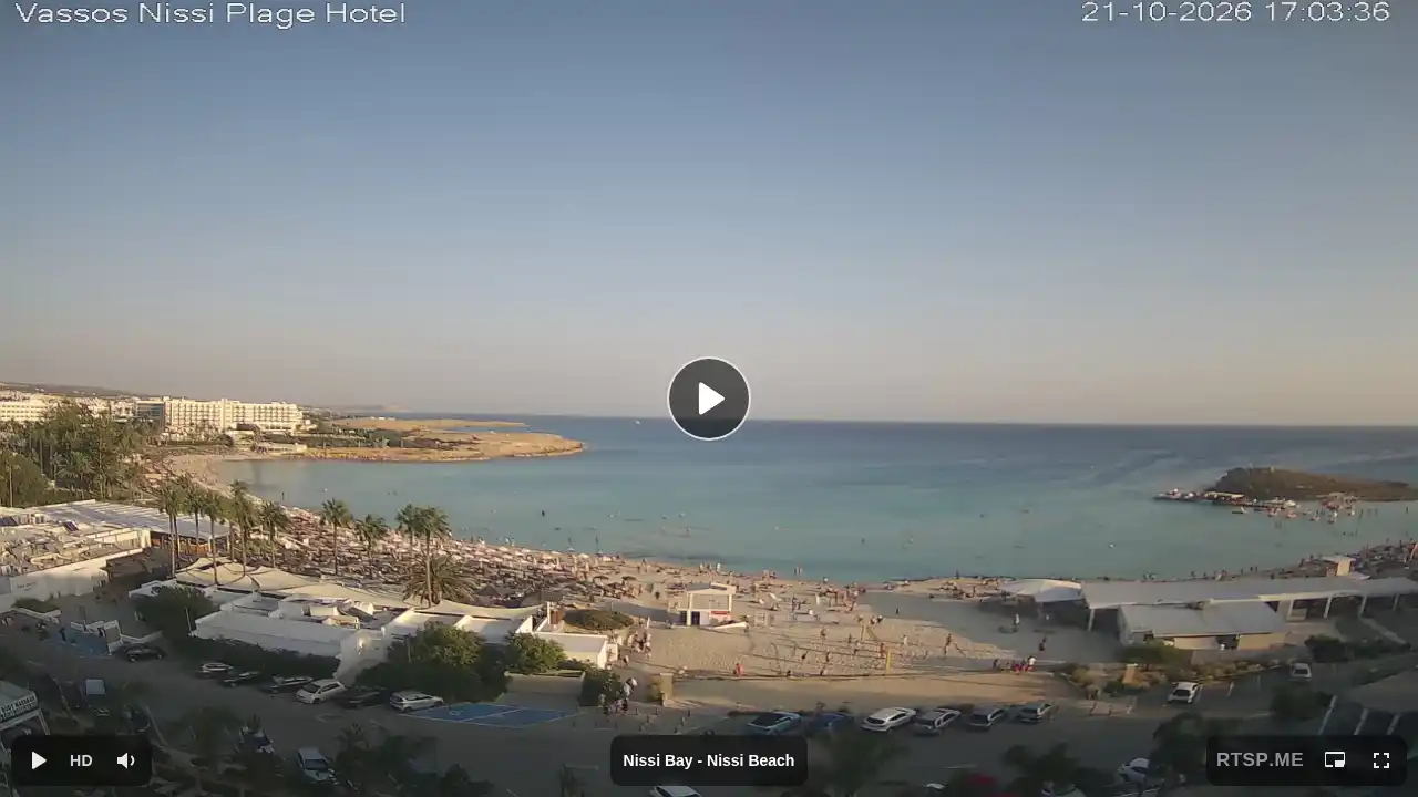 Webcam snapshot from :city — October 21, 2026 14:00