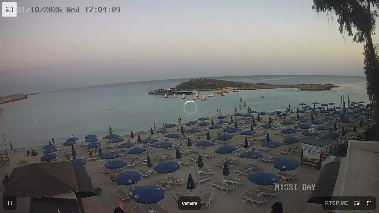 Webcam snapshot from :city — October 21, 2026 15:00