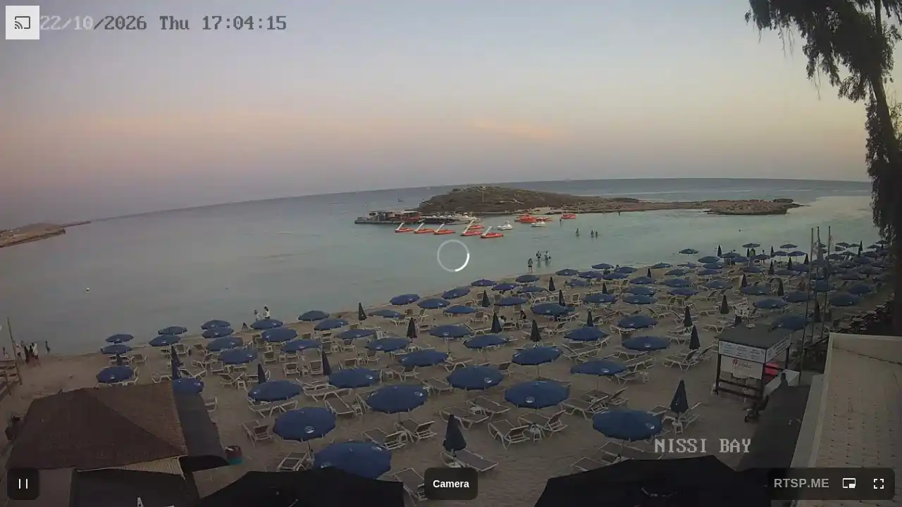 Webcam snapshot from :city — October 22, 2026 15:00
