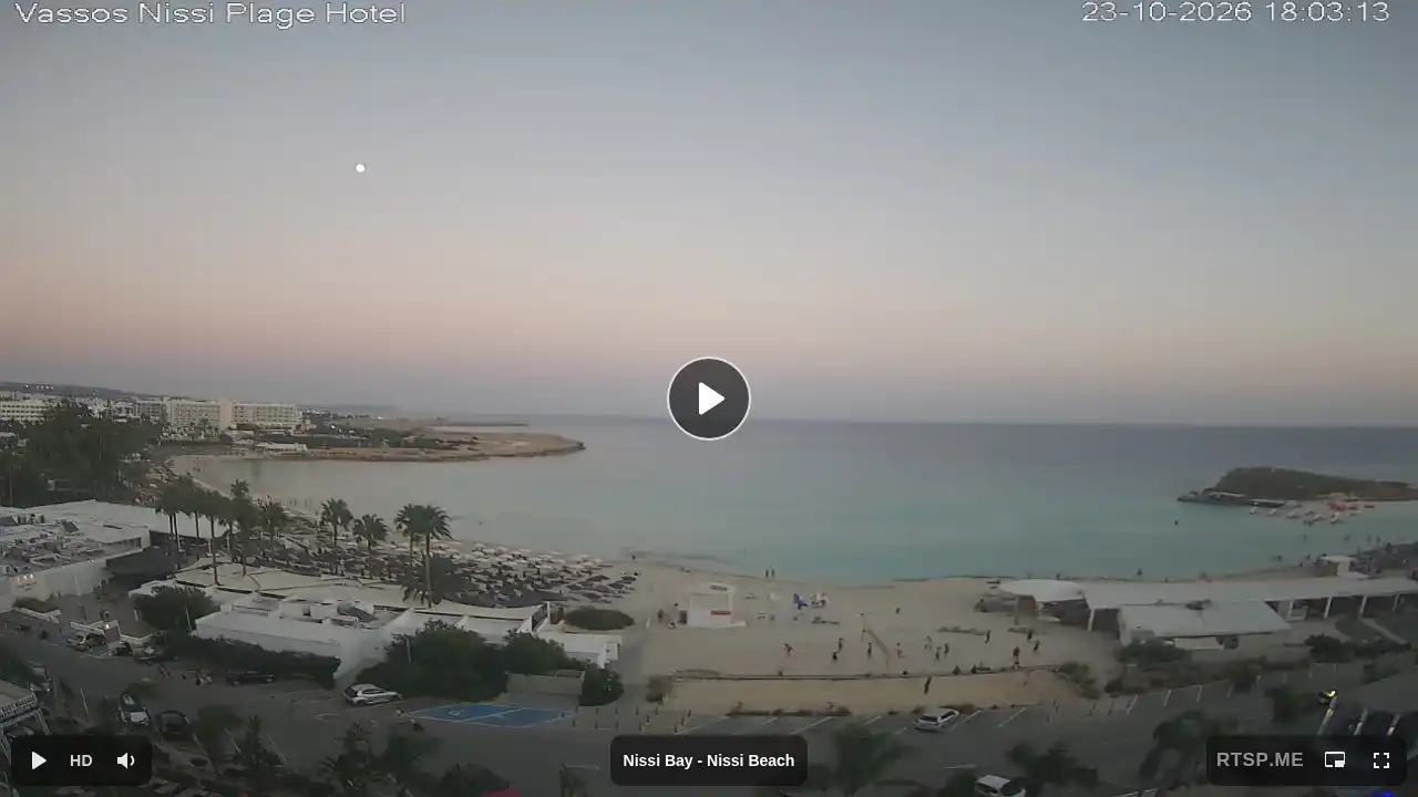 Webcam snapshot from :city — October 23, 2026 15:00