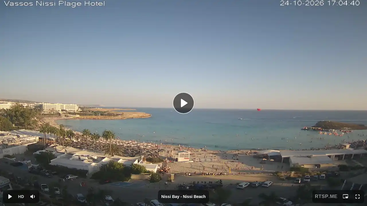 Webcam snapshot from :city — October 24, 2026 14:00
