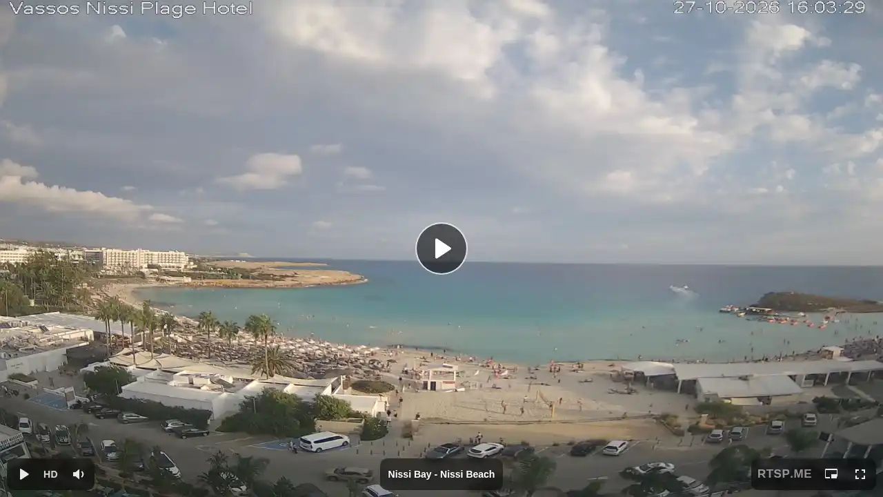 Webcam snapshot from :city — October 27, 2026 14:00
