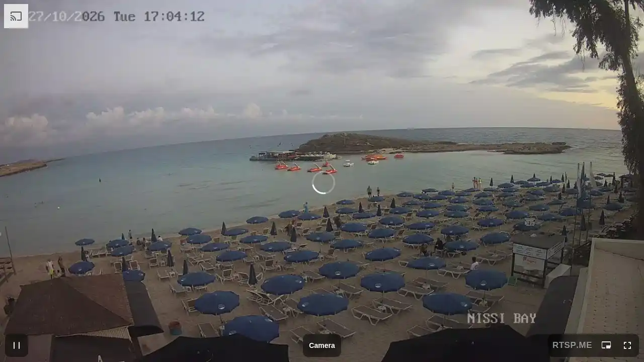 Webcam snapshot from :city — October 27, 2026 15:00
