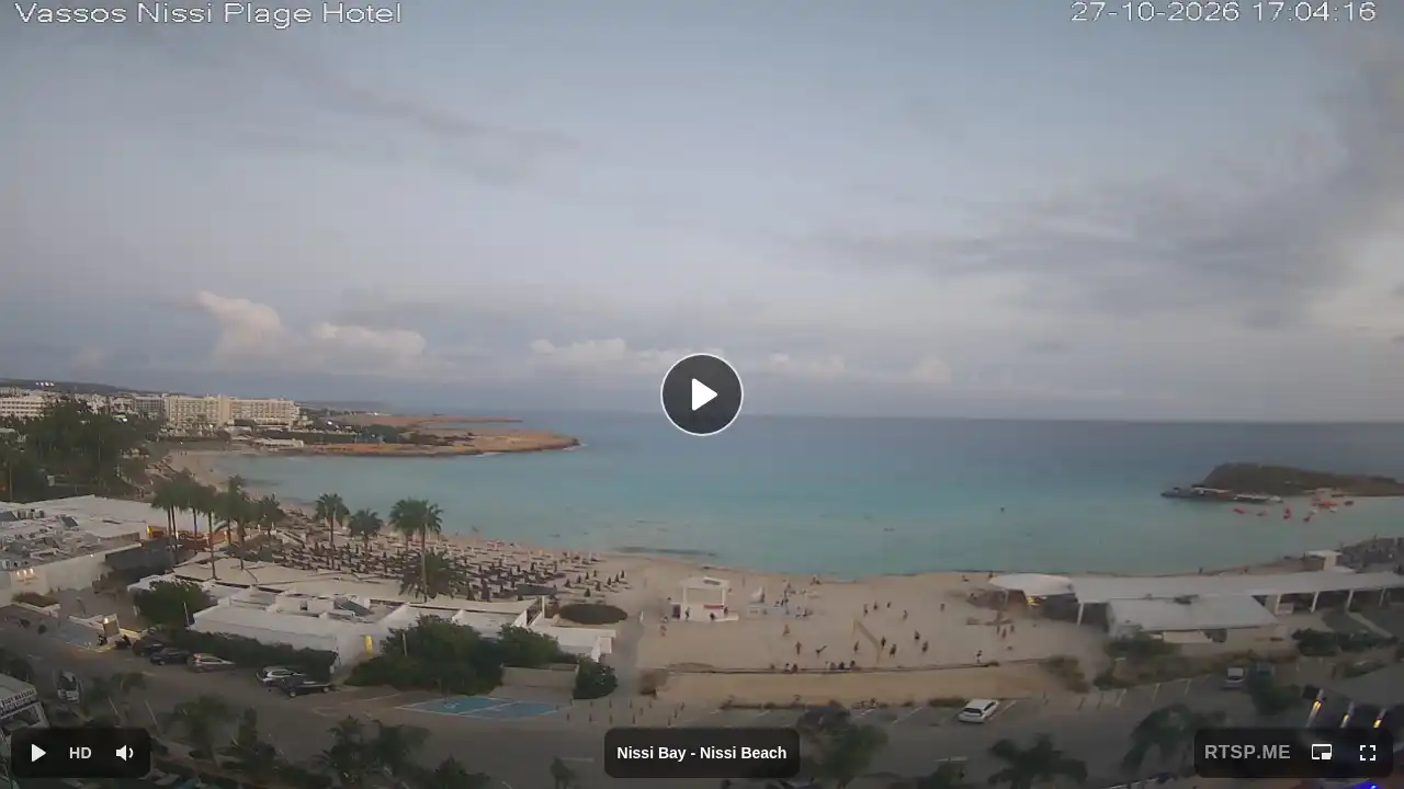Webcam snapshot from :city — October 27, 2026 15:00