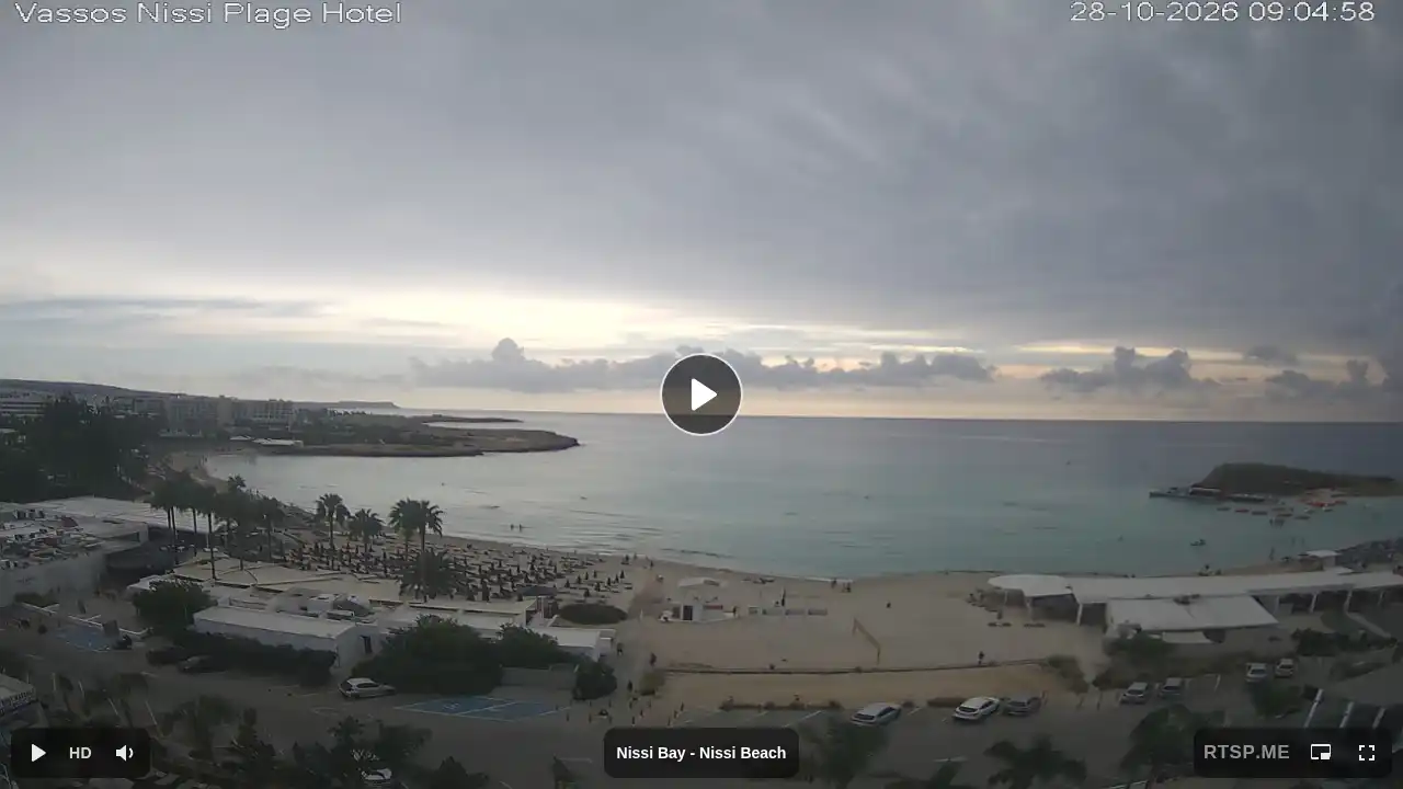 Webcam snapshot from :city — October 28, 2026 07:00