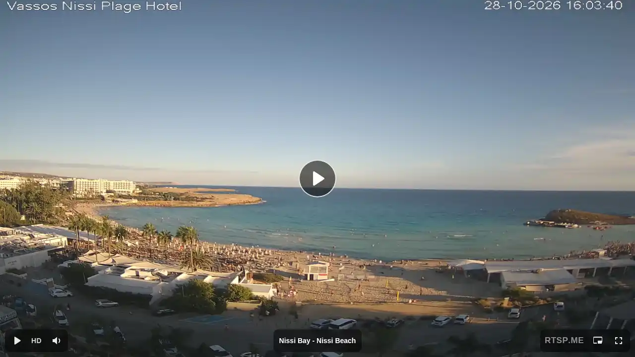 Webcam snapshot from :city — October 28, 2026 14:00